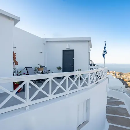 Halari Junior * Vourvoulos