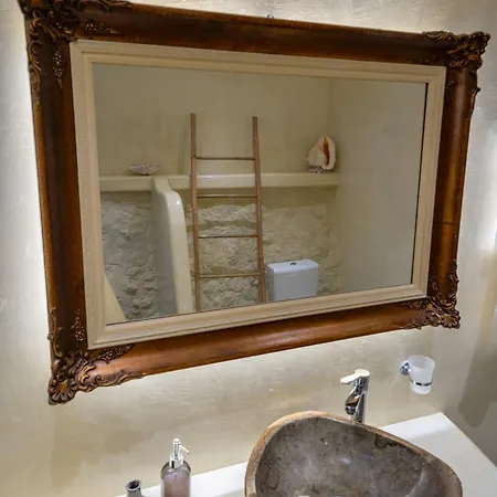 Halari Junior * Vourvoulos