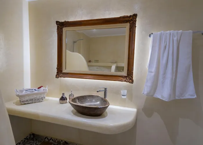 Halari Junior Vourvoulos